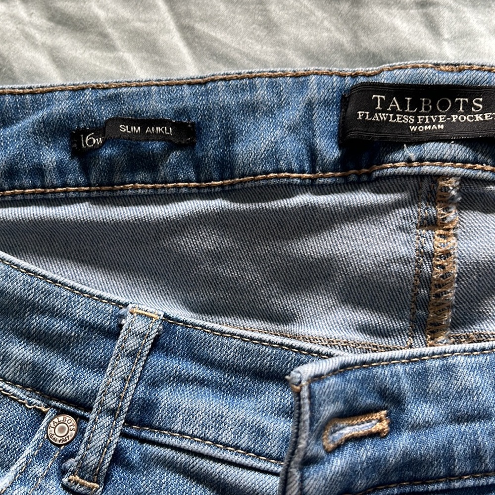 Jeans - Picture 2 of 4